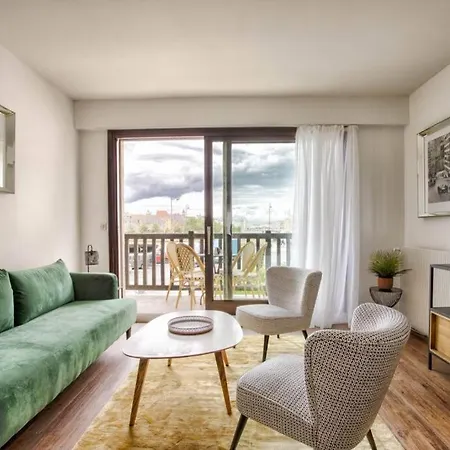 Apartment Le Kennedy - Vue Sur Les Quais - Trouville-Sur-Mer *