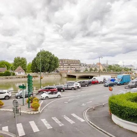 Le Kennedy - Vue Sur Les Quais - Trouville-Sur-Mer *